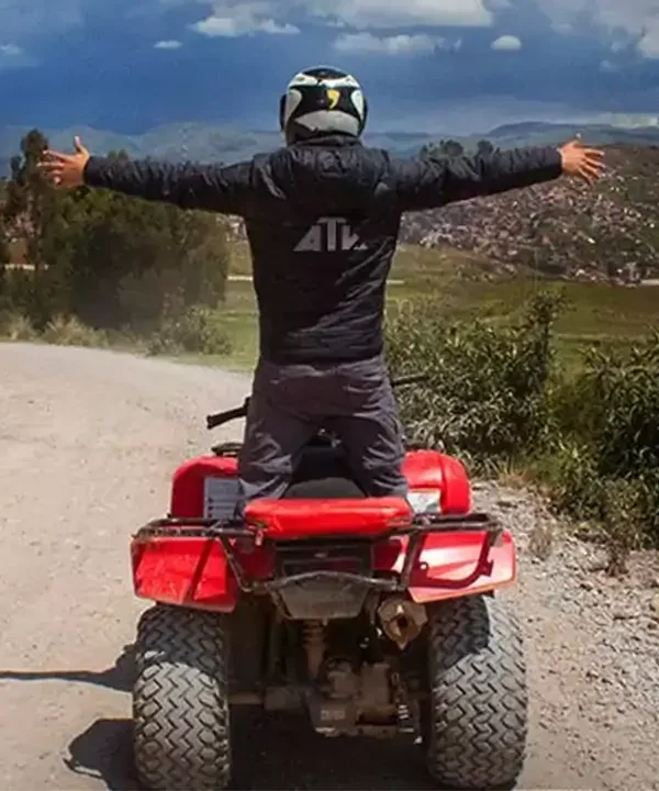 cuatrimoto morada de los dioses
