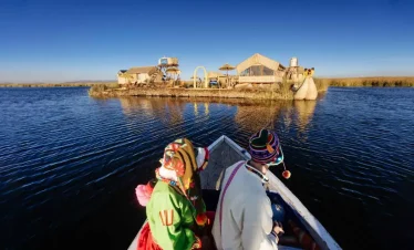 isla de los uros tour puno