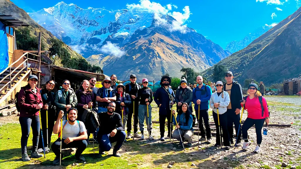 laguna humantay trekkin